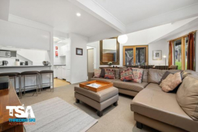Milkwood 1 Chalet, Woodridge